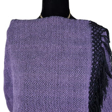 Cargar imagen en el visor de la galería, Rebozo mexicano de rombos elaborado con hilo de algodón