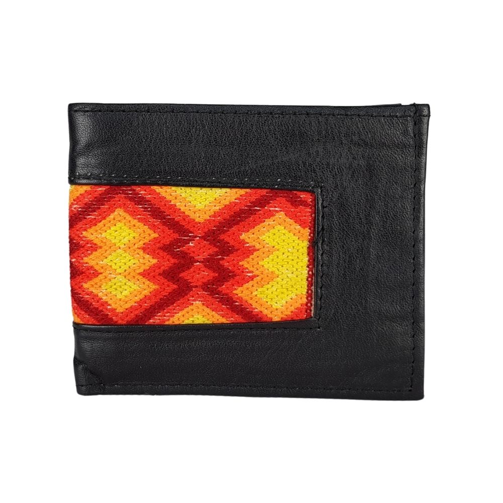 Cartera de piel con bordado wixárica