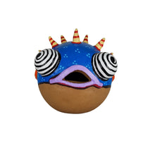 Cargar imagen en el visor de la galería, Alcancía de pez globo, elaborado en barro policromado frío