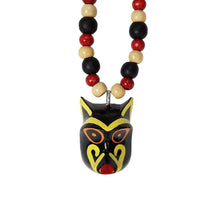 Cargar imagen en el visor de la galería, Collar de máscara miniatura del baile de los Morenos, tallada y decorada a mano