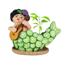 Cargar imagen en el visor de la galería, Maceta sirena mexicana con escamas frutales, figura de barro de Tlaquepaque Jalisco