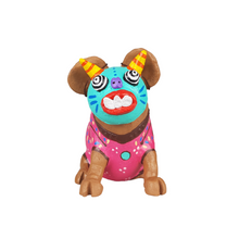 Cargar imagen en el visor de la galería, Alcancía de cerdito con máscara, tamaño chico elaborado en barro policromado frío