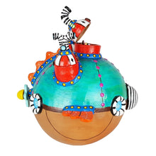 Cargar imagen en el visor de la galería, Alcancía submarino bola, tamaño grande elaborado en barro policromado frío