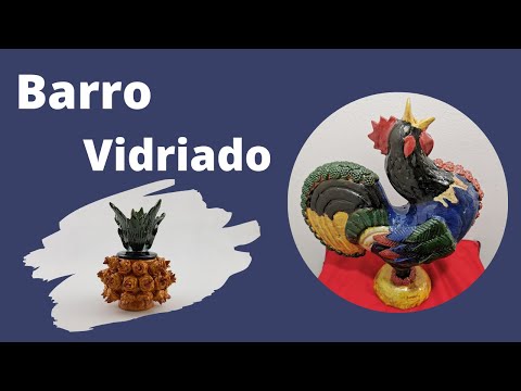 Candelabro de 3 velas moldeado a mano y decorado con la técnica de barro vidriado