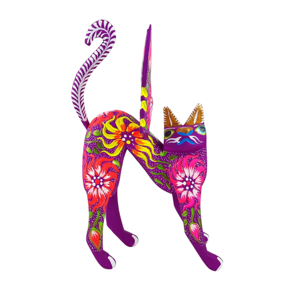 Alebrije oaxaqueño grande, gato con alas de madera copal