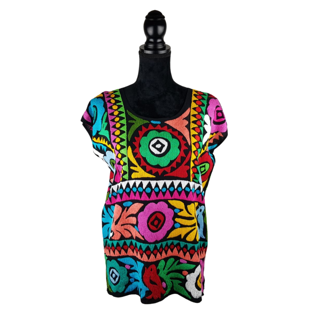 Blusa mediana de gala mazateca, bordado relleno de Jalapa de Díaz