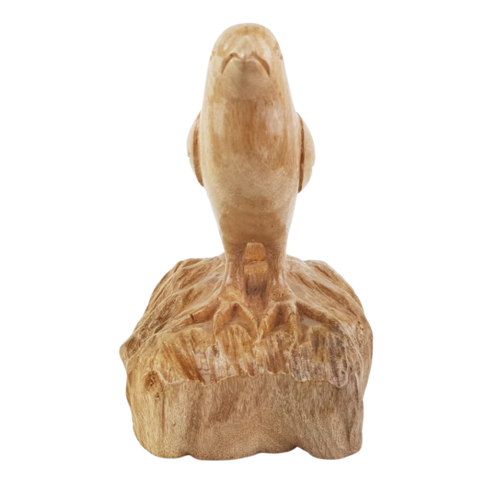 Pajarito de madera tallado a mano