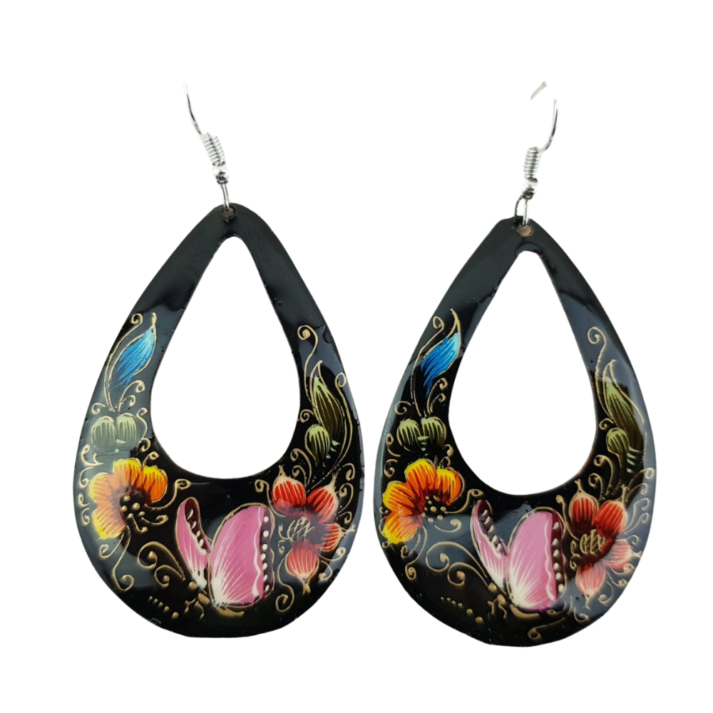 Arete gota grande de cobre con laca perfilada, decorado con mariposas y flores