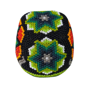 Cráneo mini decorado con motivos Wixárica