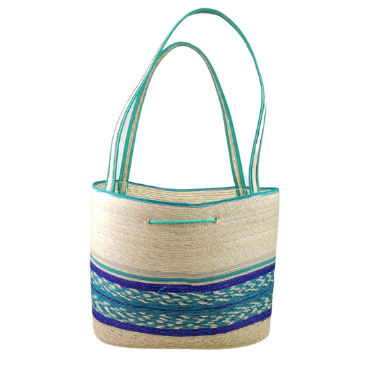 Bolsa recta de palma hecha en Jarácuaro, Michoacán