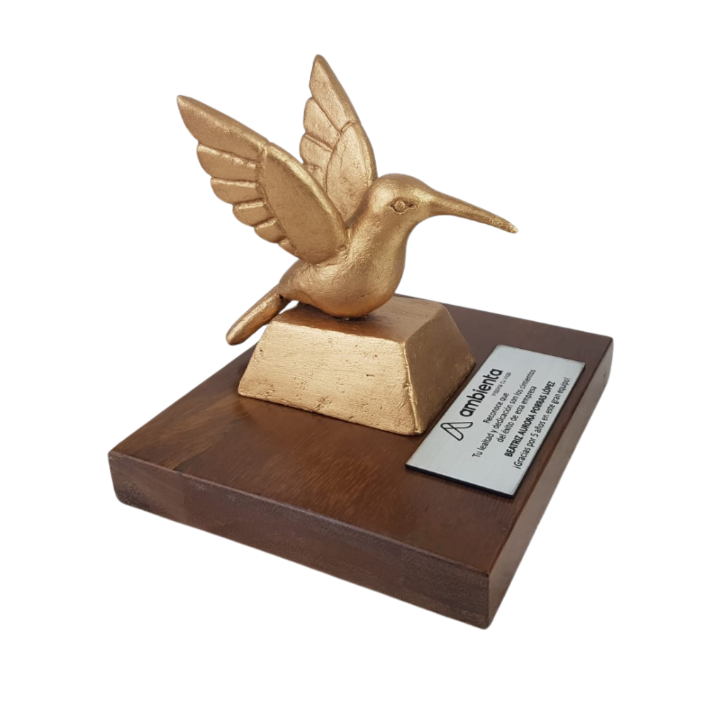 Trofeo Colibrí en Barro Mexicano | Tradición Mexicana