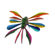Cargar imagen en el visor de la galería, Alebrije colibrí, tallado en madera copal y decorado a mano
