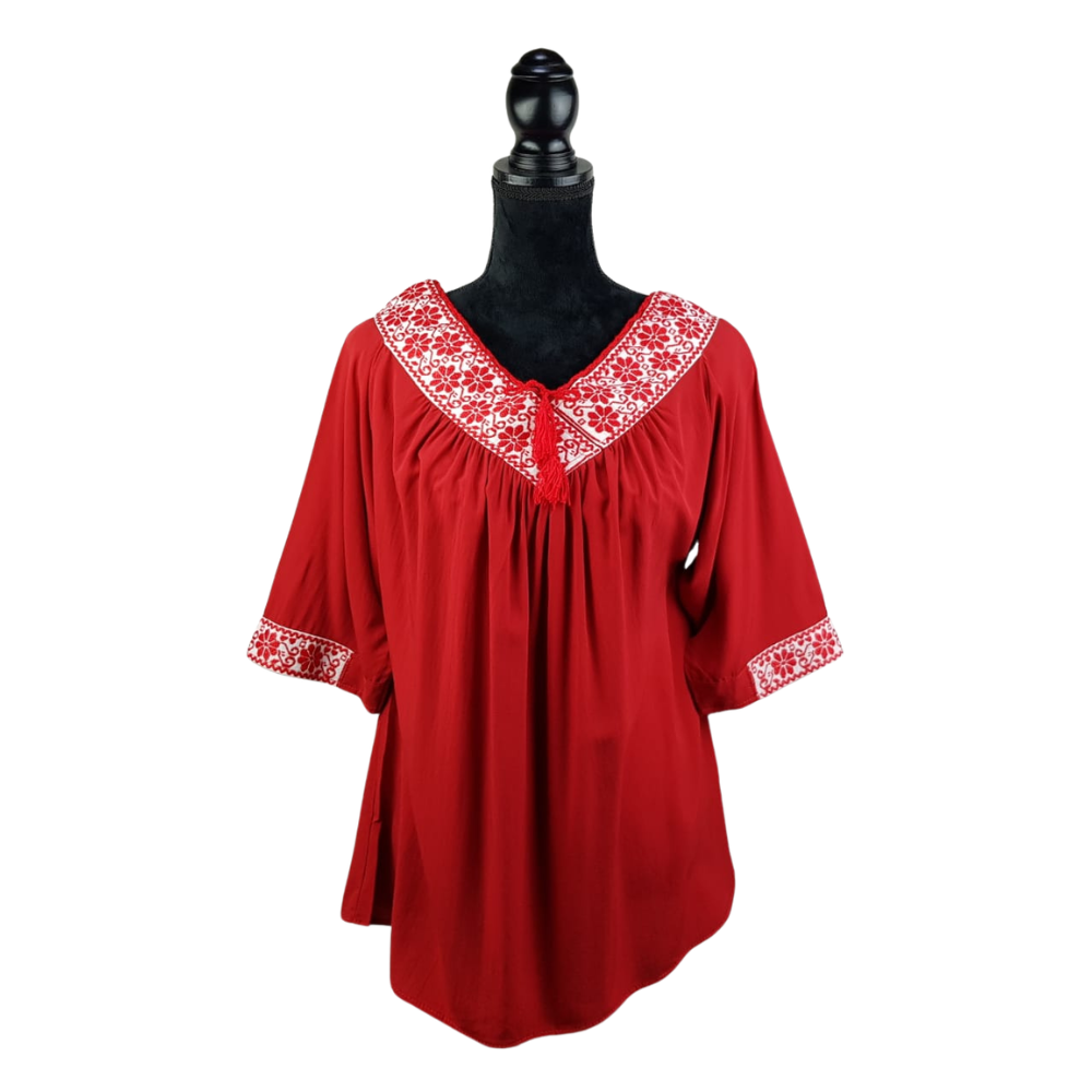 Blusa fresca de rayón con bordado de hilván tradicional de Puebla y manga 3/4