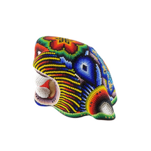 Cargar imagen en el visor de la galería, Cabeza de jaguar hecha de madera tallada a mano y decorada con motivos wixárika
