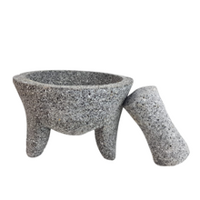 Cargar imagen en el visor de la galería, Molcajete de piedra volcánica 6 pulgadas
