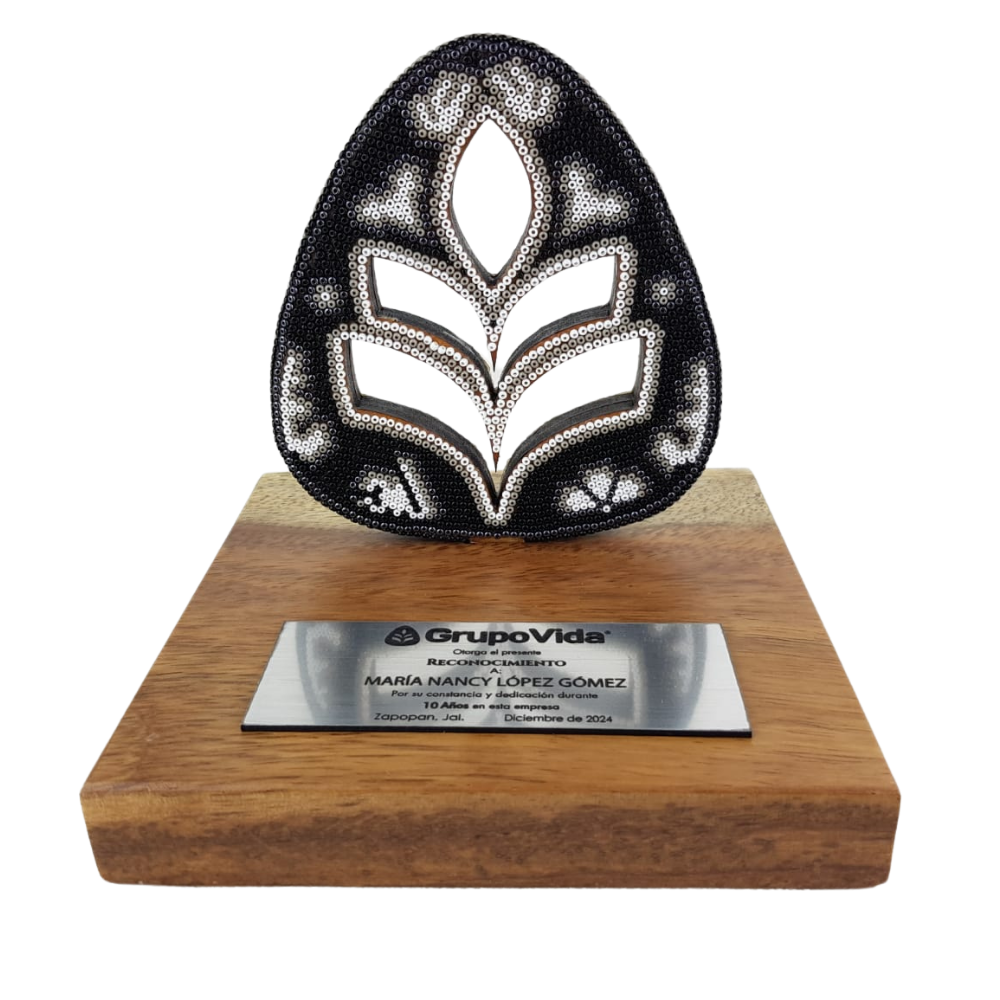 Premio Hoja en Arte Wixárika Chaquira | Pieza de Lujo