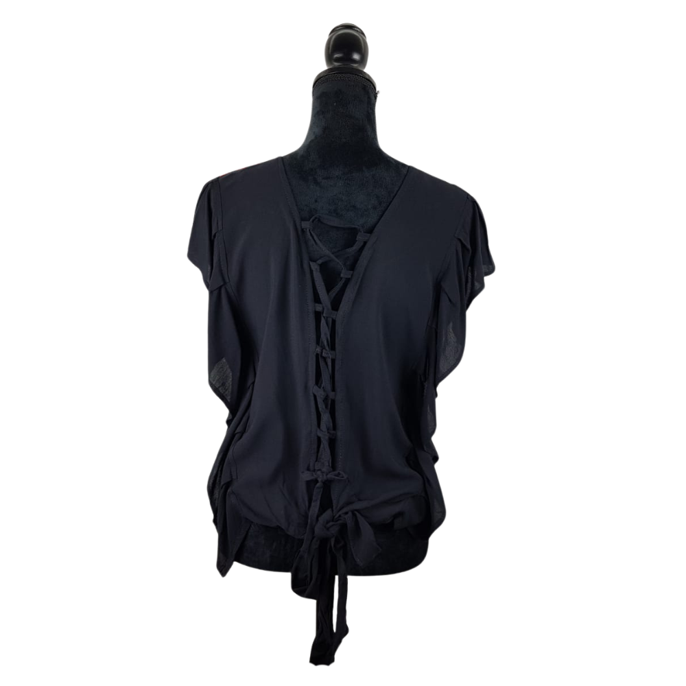 Blusa de bordado Mazateca con olán y espalda semi descubierta