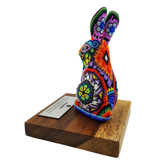 Premio Conejo en Arte Wixárika Chaquira Jal. | Pieza de Lujo