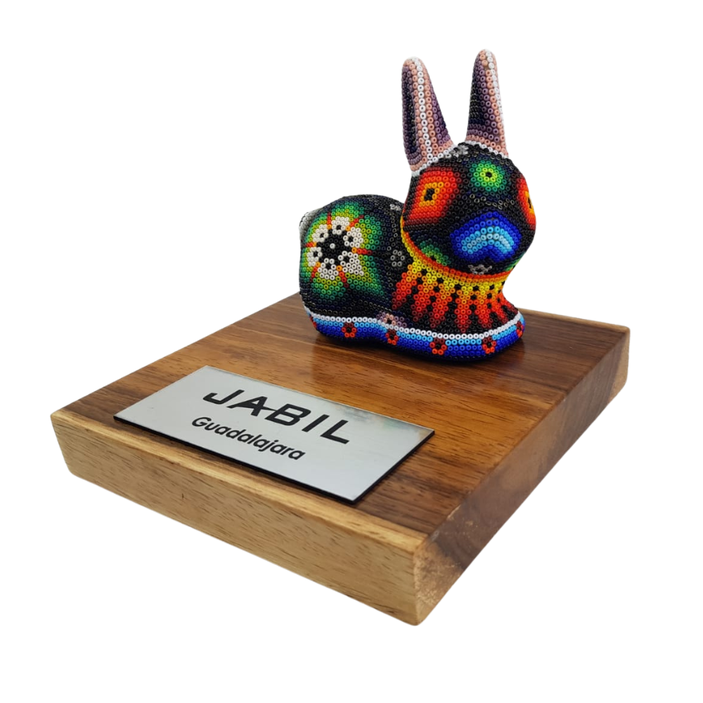 Premio Conejo Echado en Arte Wixárika | Pieza de Lujo
