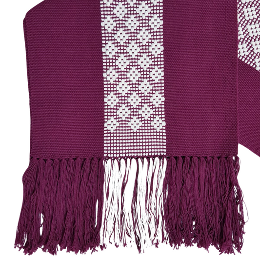 Camino de mesa de 2 m de largo, con brocados tradicionales de Santo Tomás Jalieza, Oaxaca