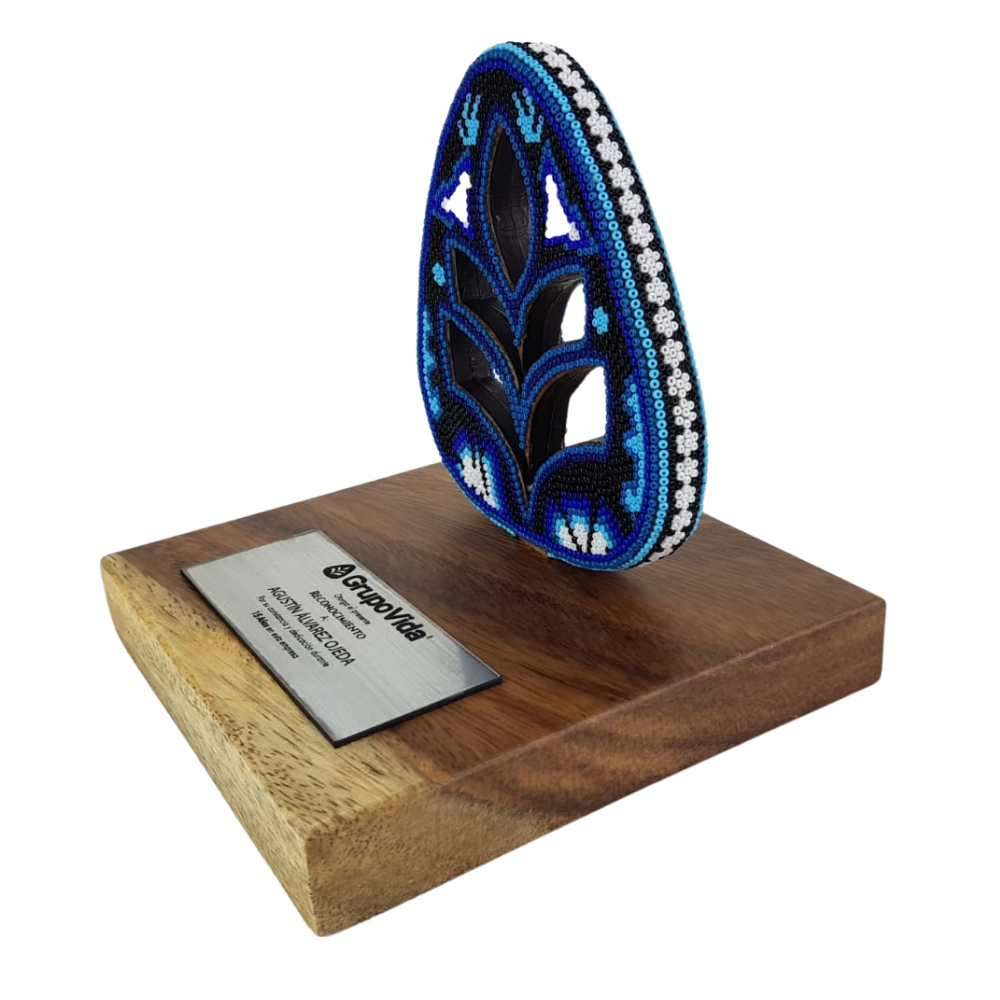 Premio Hoja en Arte Wixárika Chaquira | Pieza de Lujo
