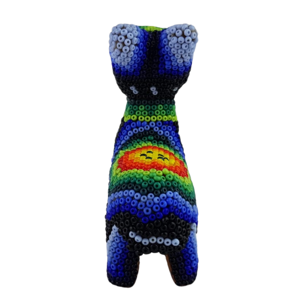 Cervatillo mini decorado con motivos Wixárika