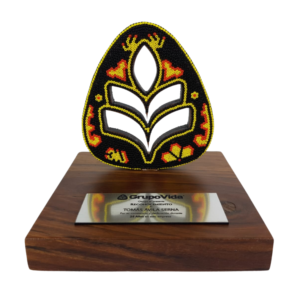 Premio Hoja en Arte Wixárika Chaquira | Pieza de Lujo