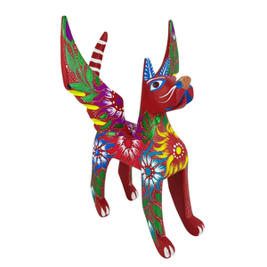 Alebrije oaxaqueño grande, perro con alas de madera copal