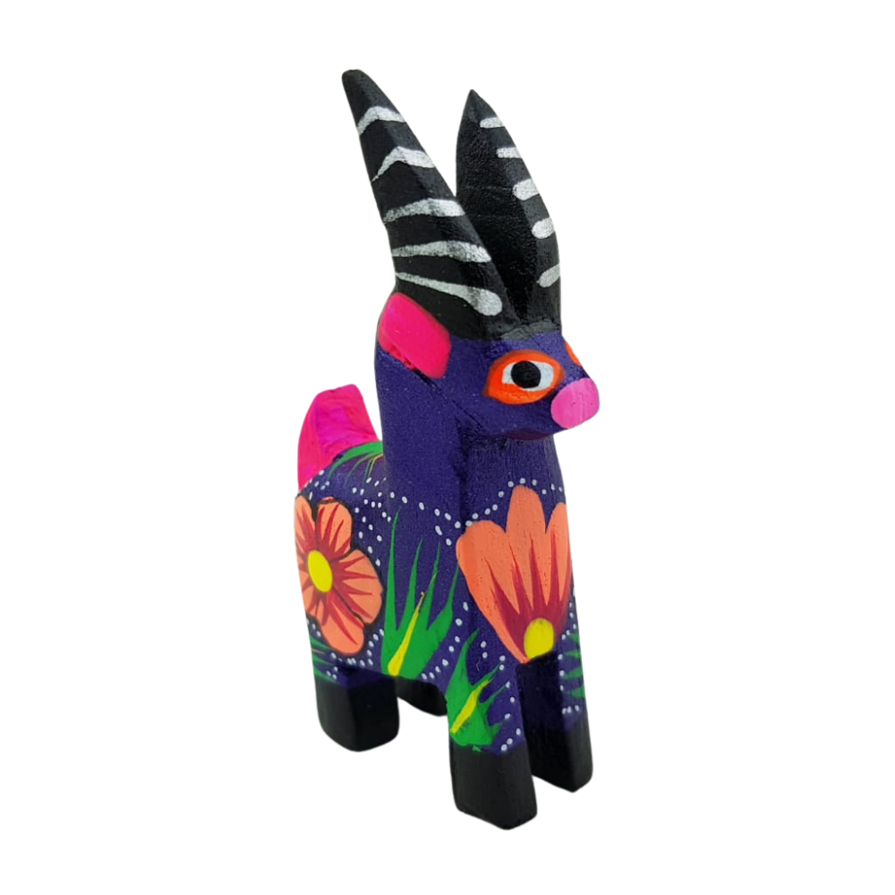 Alebrije Chico Talla en Madera de Copal Oax. | Arte Mexicano