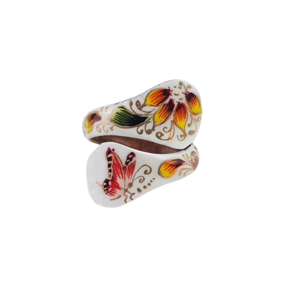 Anillo ajustable de cobre decorado con laca, mariposas y flores