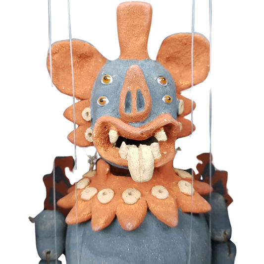 Títere de barro del dios prehispánico murciélago Camazotz, deidad de los aztecas y los mayas