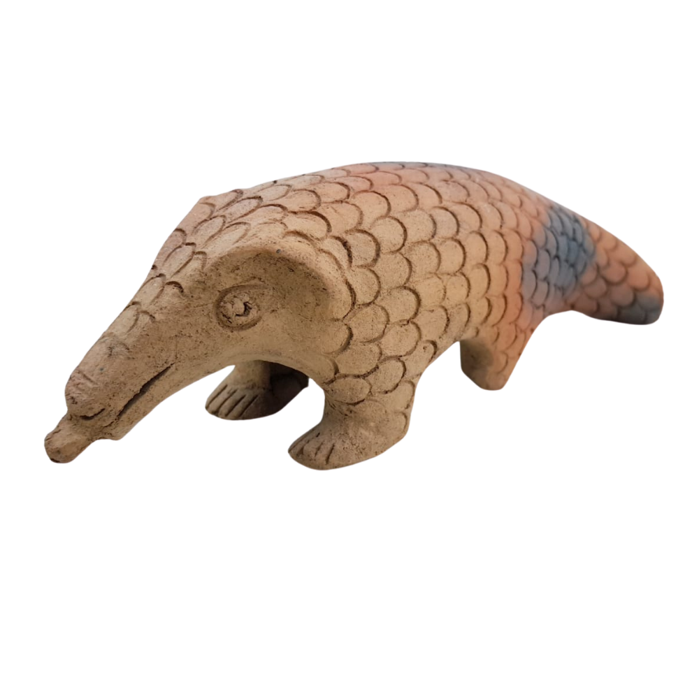 Pangolín de alfarería prehispánica