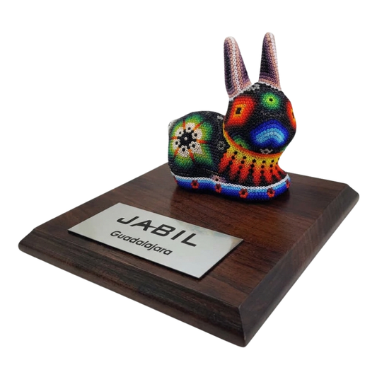 Premio Conejo Echado en Arte Wixárika | Pieza de Lujo
