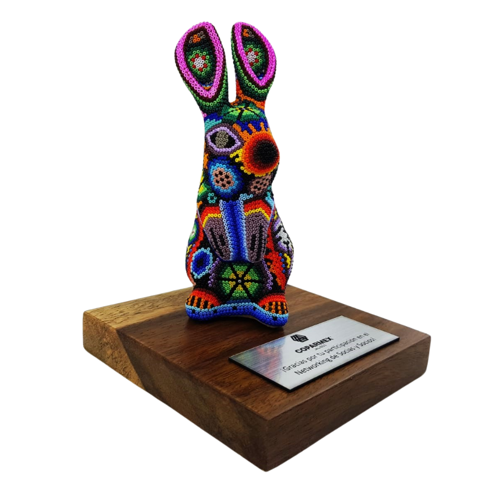 Premio Conejo en Arte Wixárika Chaquira Jal. | Pieza de Lujo