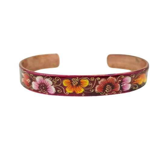 Brazalete angosto de cobre laqueado decorado con mariposas y flores
