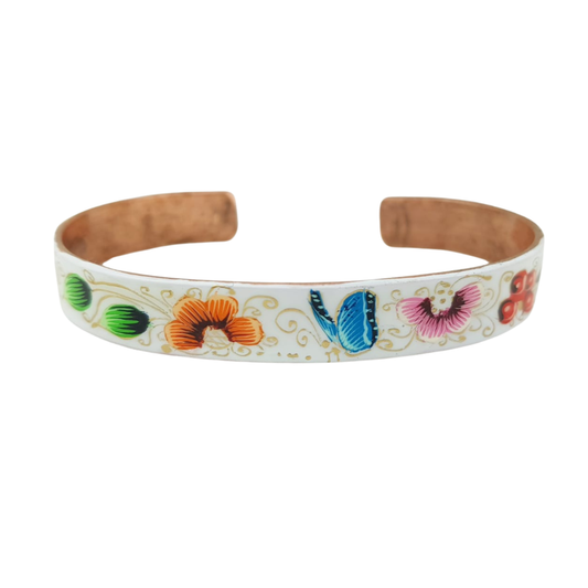Brazalete angosto de cobre laqueado decorado con mariposas y flores