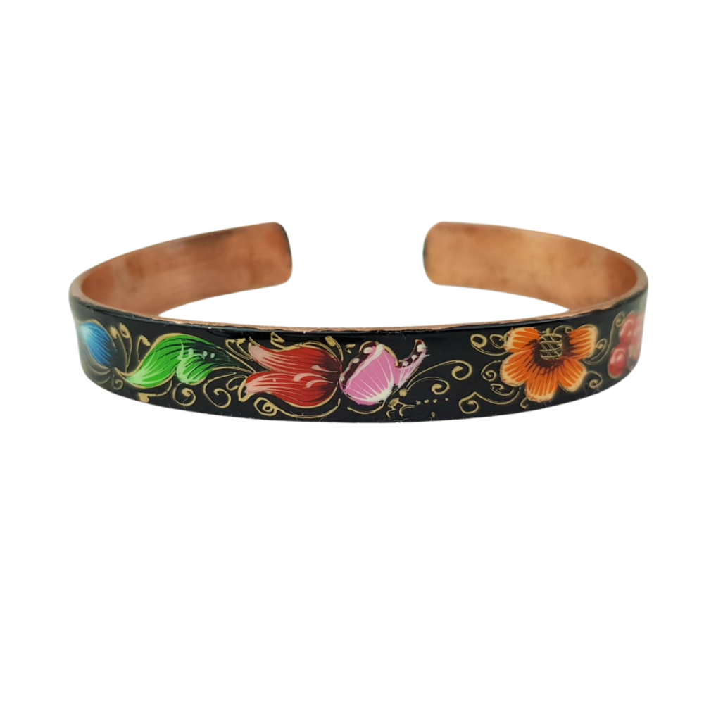 Brazalete angosto de cobre laqueado decorado con mariposas y flores