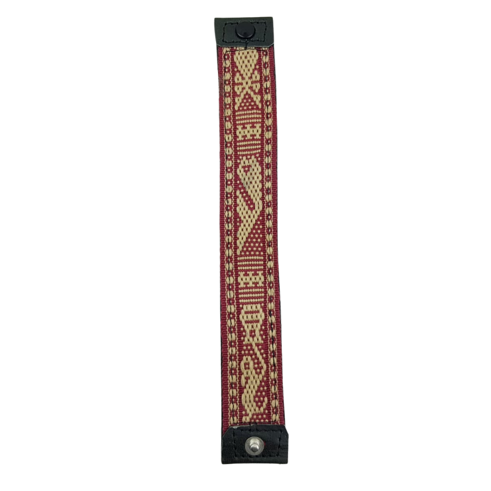 Pulsera de piel con textil decorado con motivos Oaxaqueños