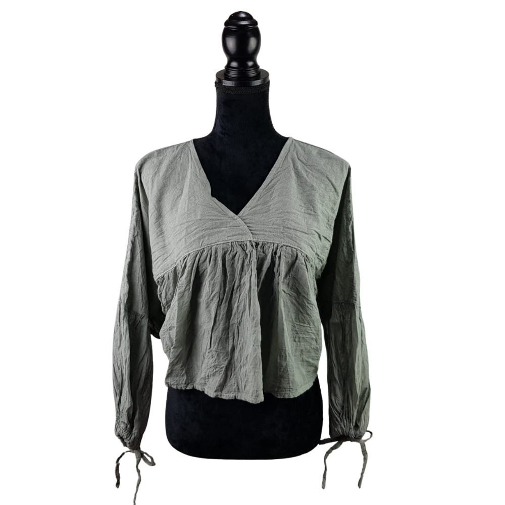 Blusa mariposa de manta con corte suelto, hecha en Oaxaca