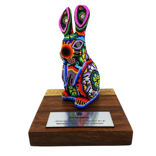 Premio Conejo en Arte Wixárika Chaquira Jal. | Pieza de Lujo