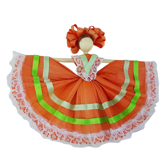 Bailarina mini de totomoxtle, elaborada con hoja de maíz