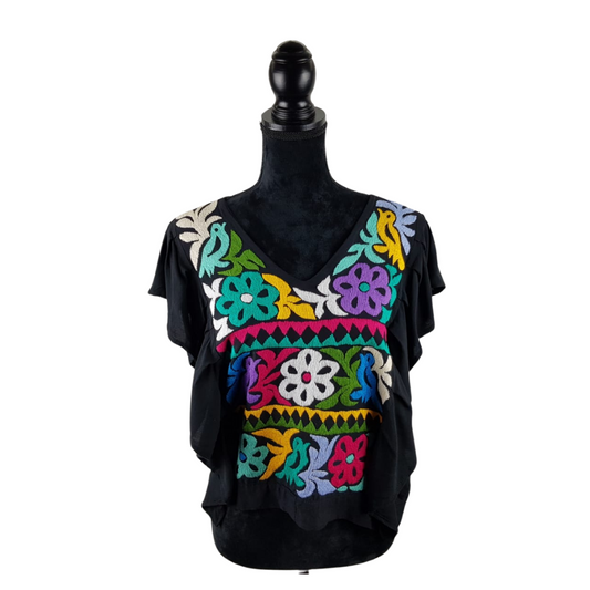 Blusa de bordado Mazateca con olán y espalda semi descubierta