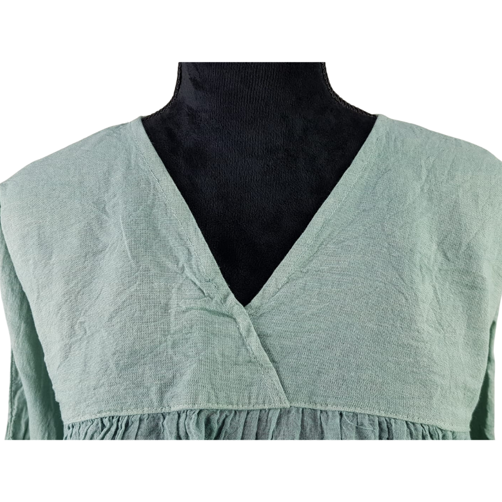 Blusa mariposa de manta con corte suelto, hecha en Oaxaca