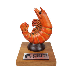 Reconocimiento con artesanía mexicana. Camarón de barro en trofeo con base de madera y placa metálica personalizada