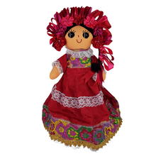 Cargar imagen en el visor de la galería, Muñeca de trapo otomí Lele grande
