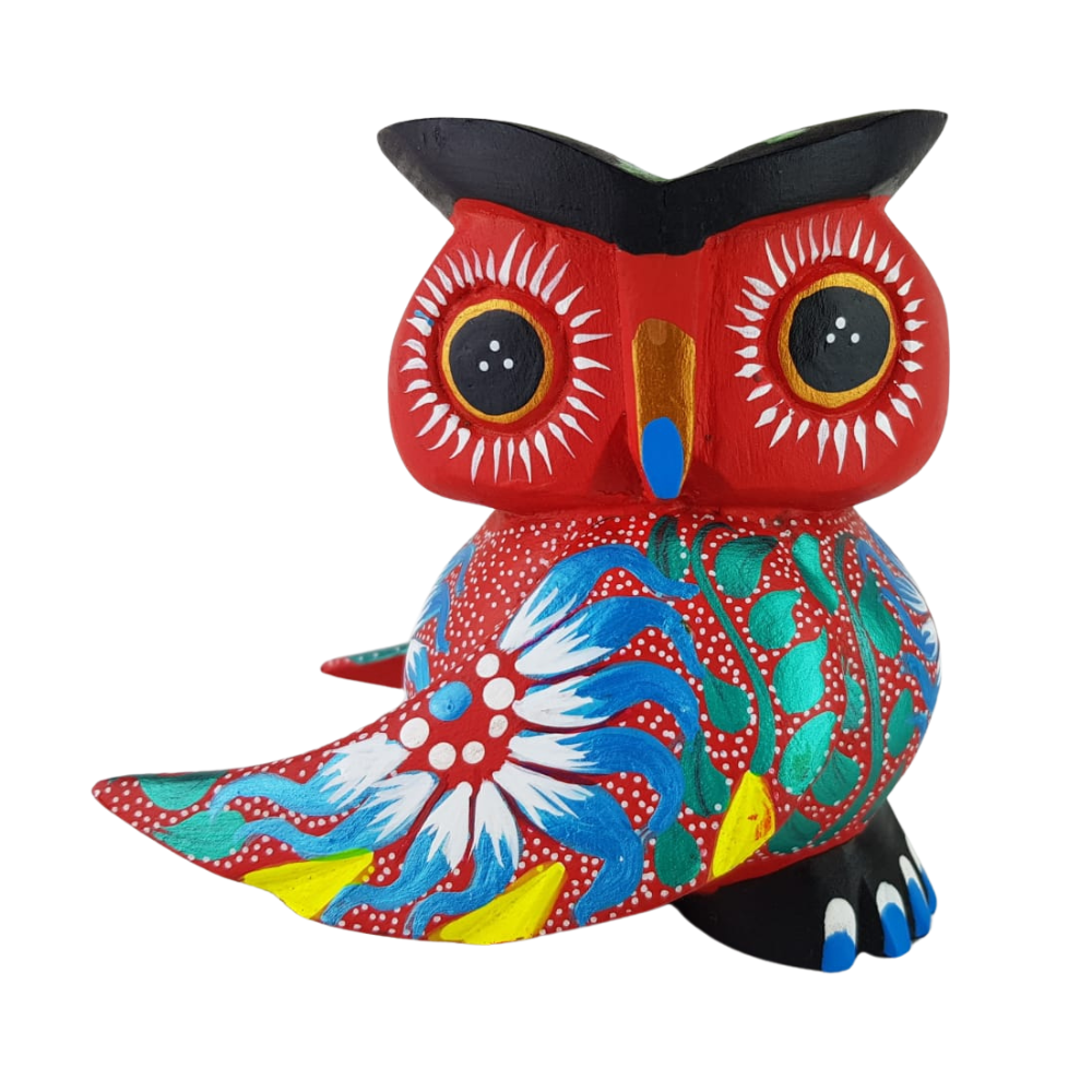 Alebrije búho tallado en madera copal y decorado a mano