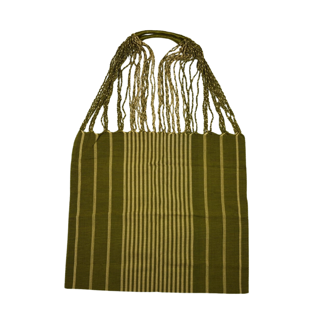 Bolsa chiapaneca rayada realizada en telar de cintura con hilos de algodón