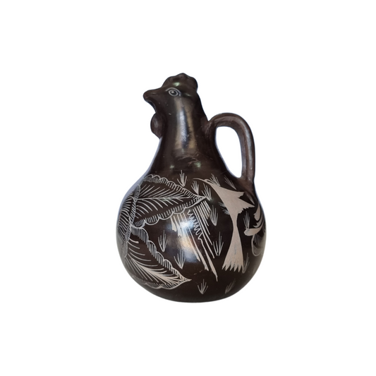 Jarra mini con forma de animalito de barro bruñido decorado con flores y pájaros