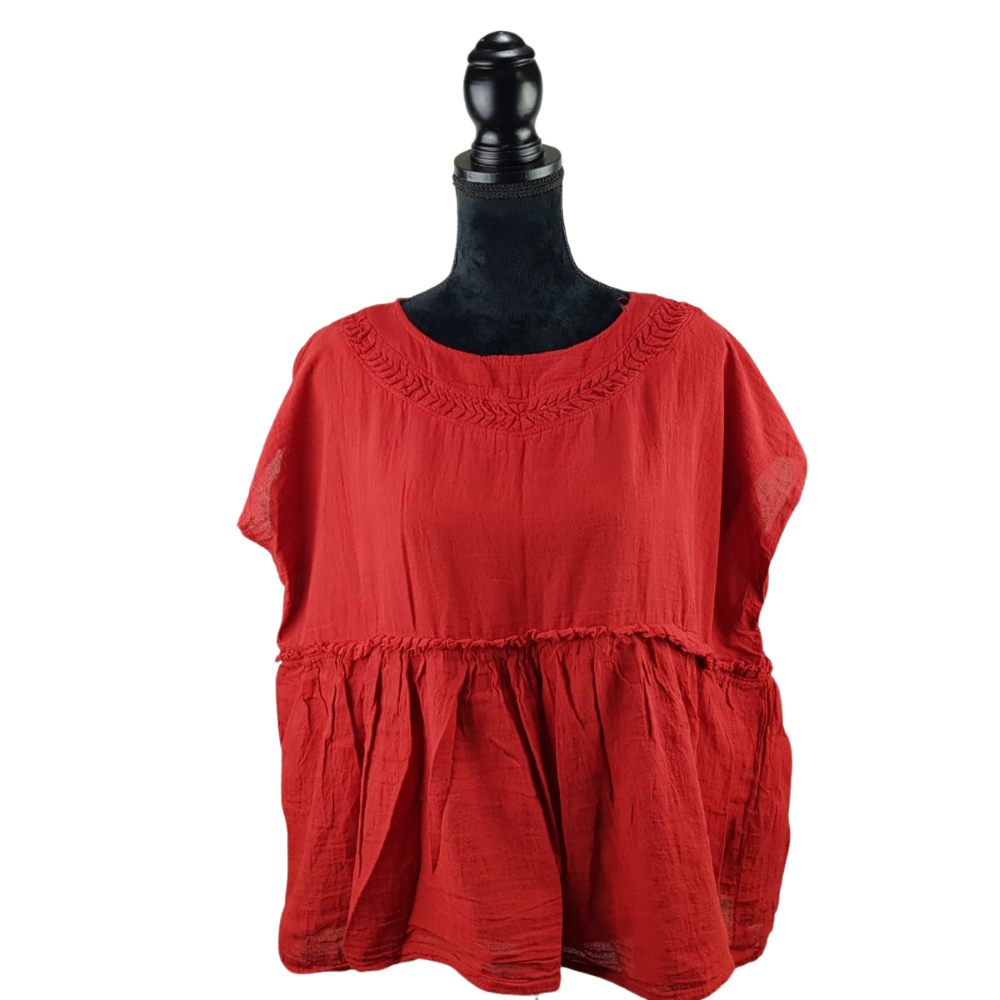 Blusa mariposa de manta con corte suelto, hecha en Oaxaca