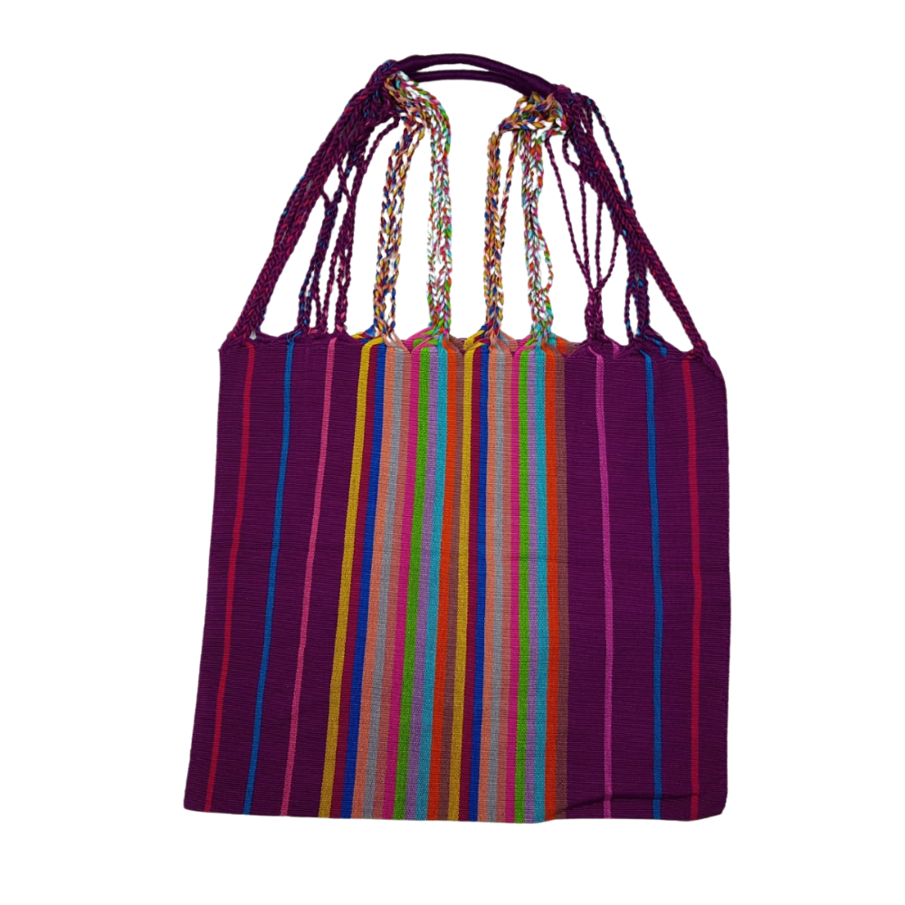 Bolsa chiapaneca rayada realizada en telar de cintura con hilos de algodón